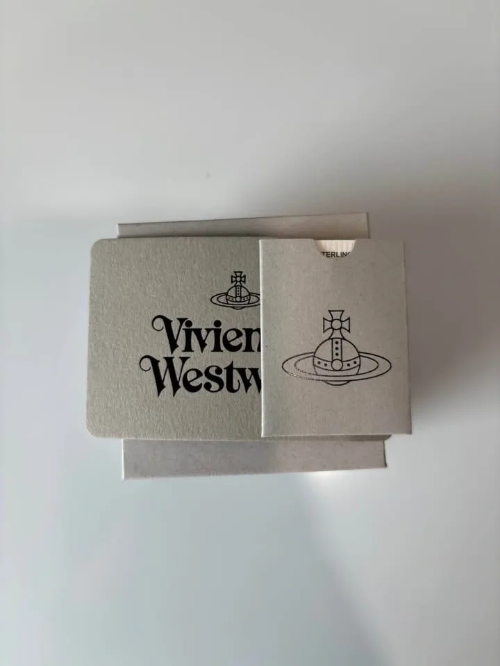 Brand New Vivienne WestWood Essex Rings - photo 4