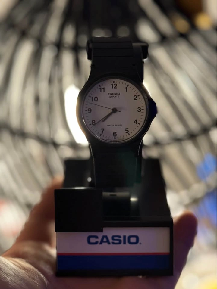 Casio Analog Watch - New Condition - photo 2