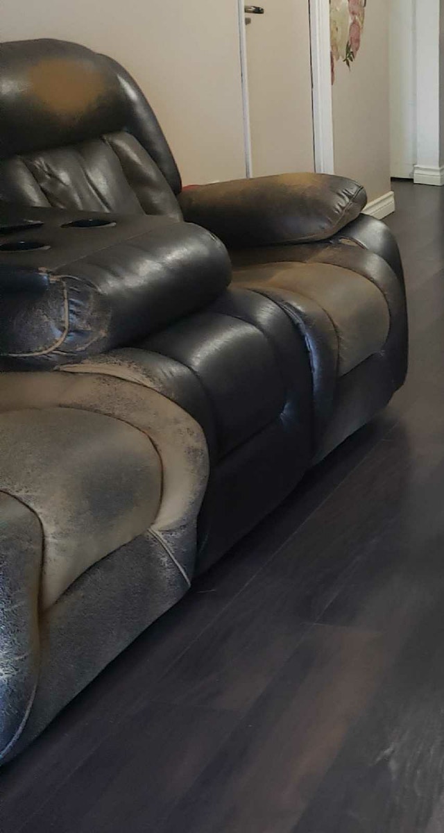 Recliner sofa