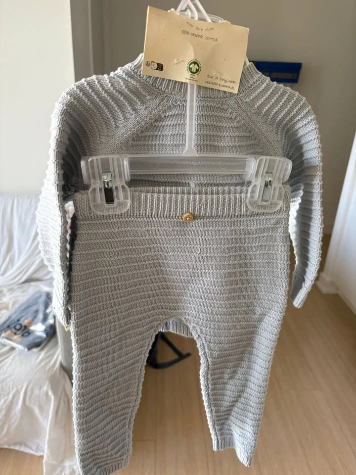 Baby cardigan and leggings - photo 2