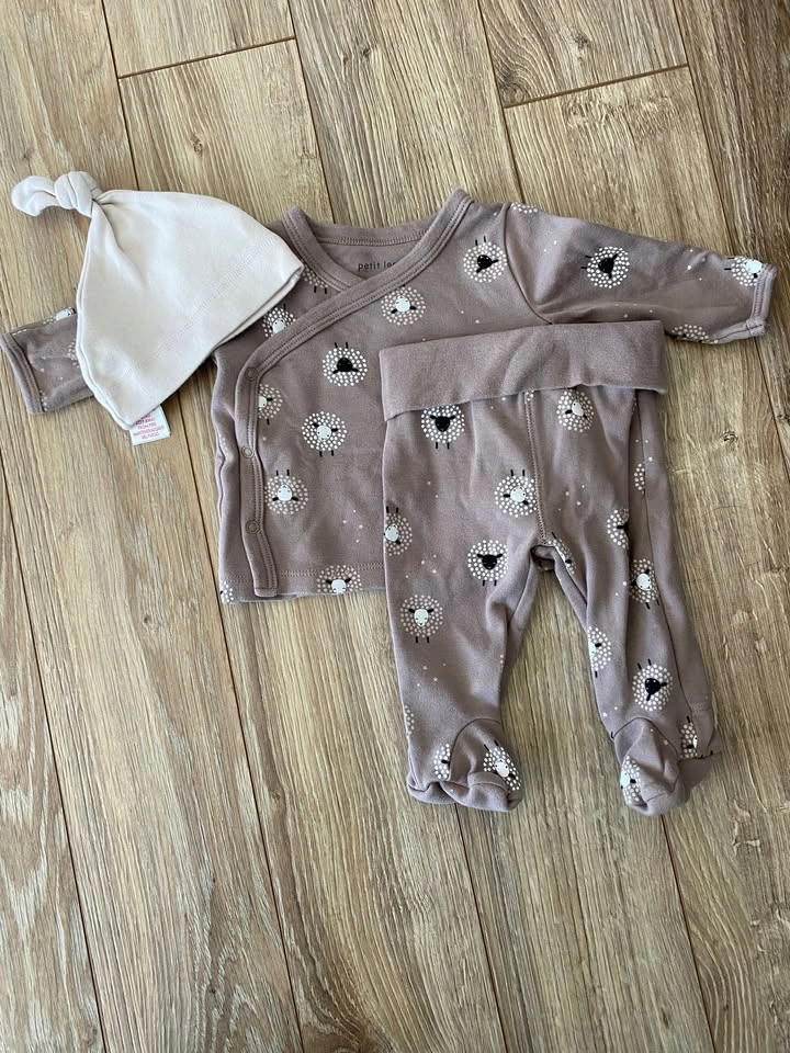 0-3 month outfit