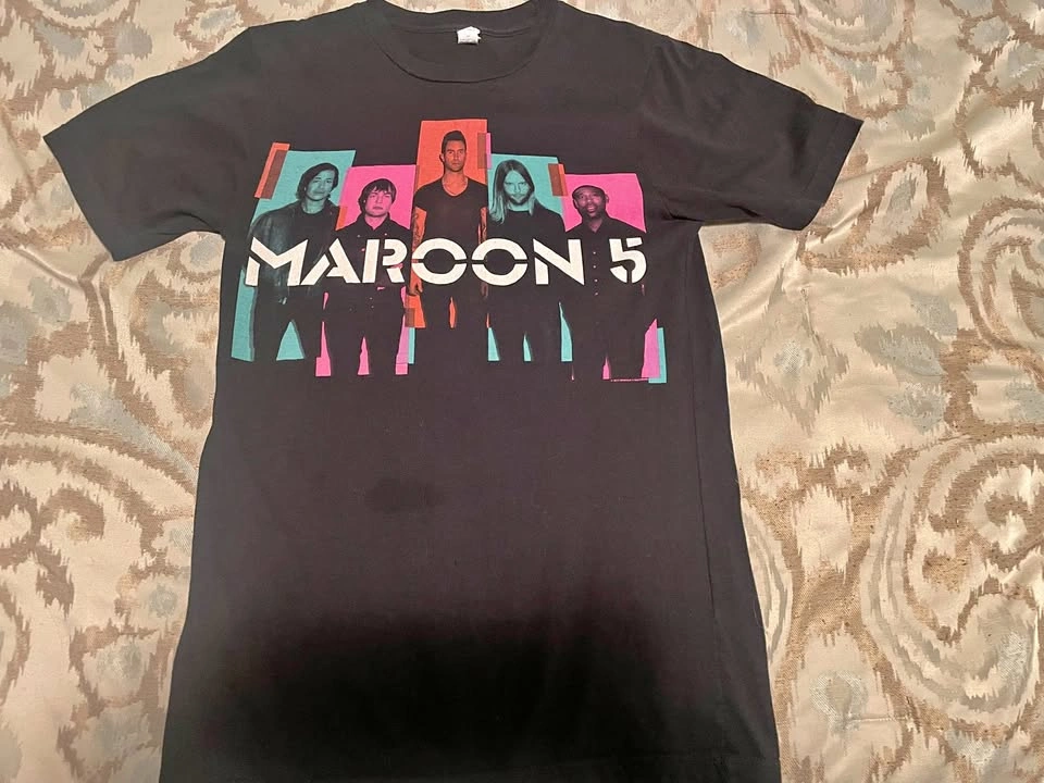 Maroon 5 Concert 2013 Tour T-Shirt (Small)