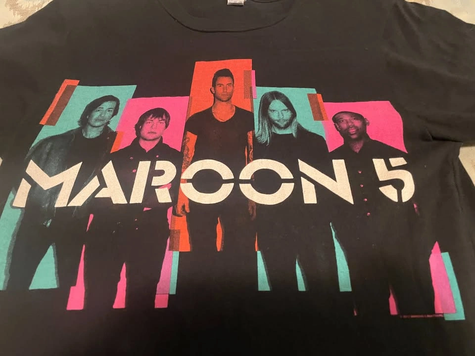 Maroon 5 Concert 2013 Tour T-Shirt (Small) - photo 2