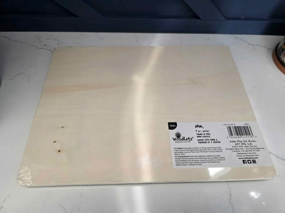 Wooden Dinosaur Puzzle (12M+ | Brand New in Packaging) - photo 2