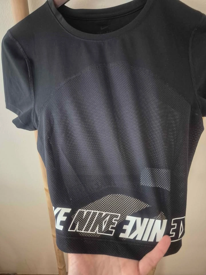 NIKE sports top size S - photo 2
