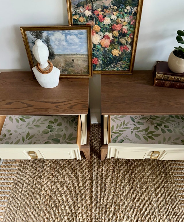 Refinished Set of Vintage Dixie Nightstands - photo 3