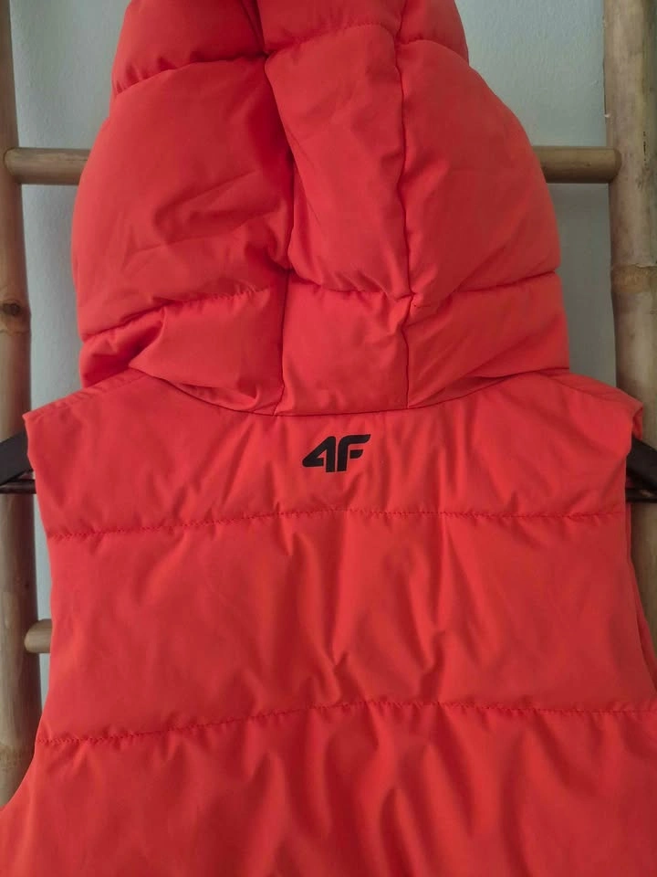 Vest European sports brand F4 - photo 3