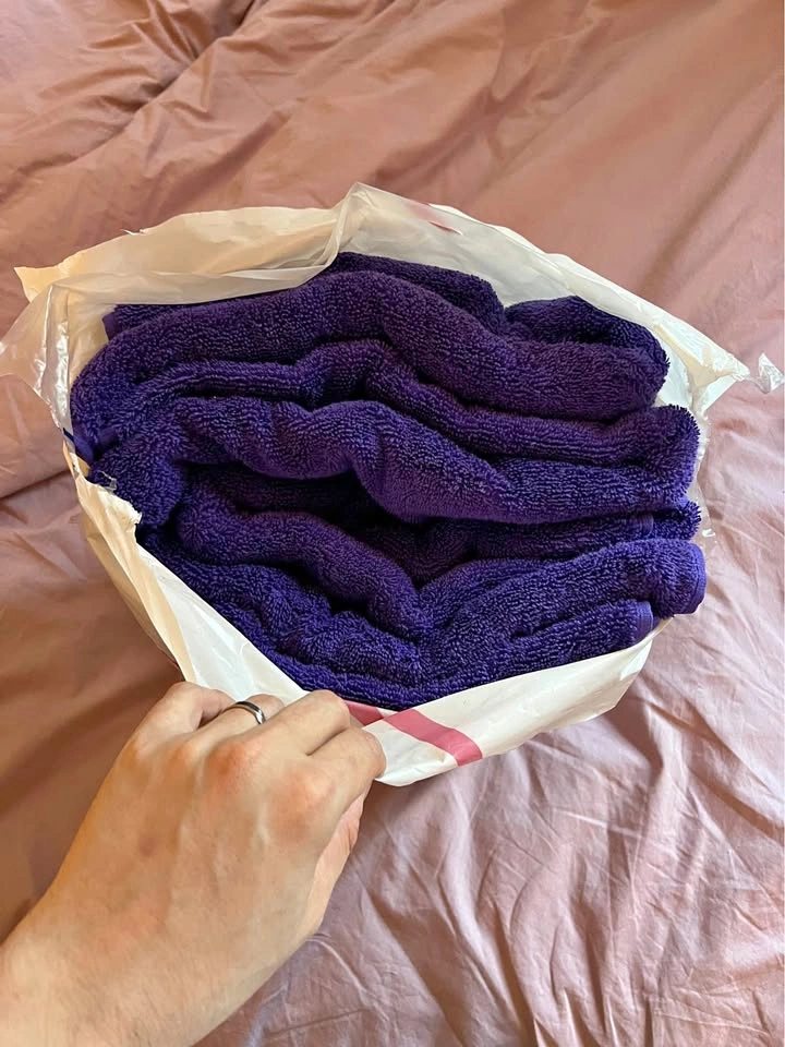Macy’s 4 pieces bath towel linen purple