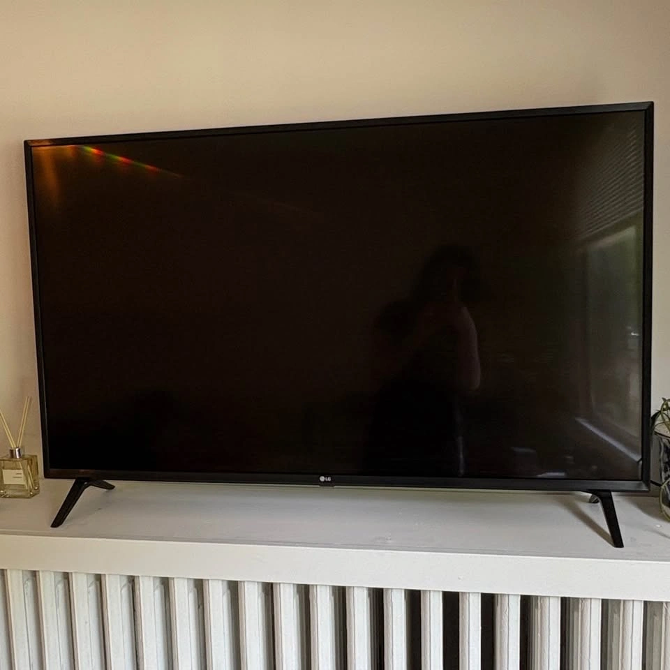 49” LG Smart TV - photo 2