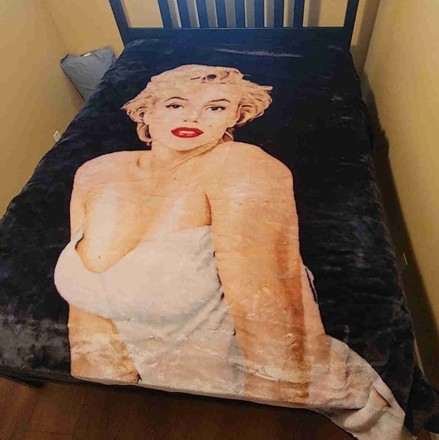 Queen Size Blanket