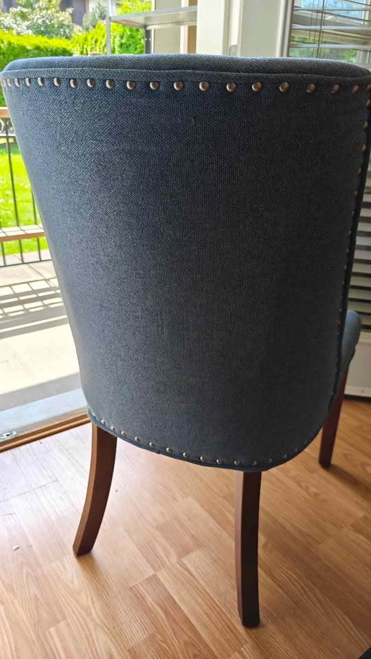 Dining chair x2. $30 each or $50 for both. - photo 4