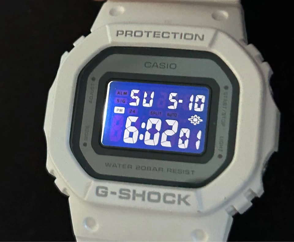 Casio G-Shock White Digital Watch with Tin Case - photo 2