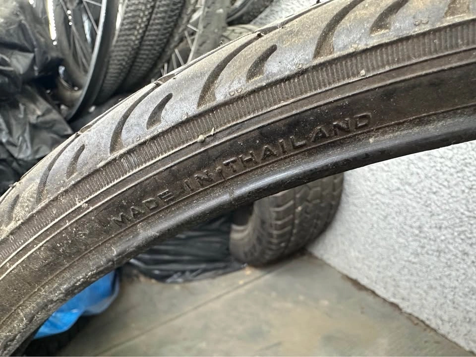 Bike tire 26x1.50 - photo 4