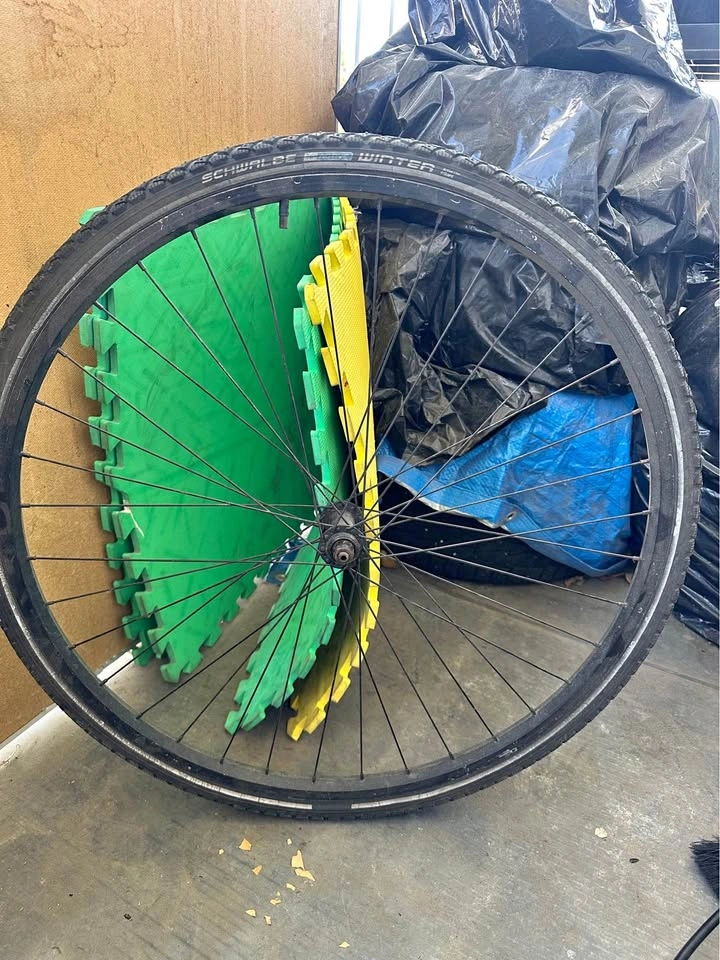 Bike Tire (28x1.35-700x35c)