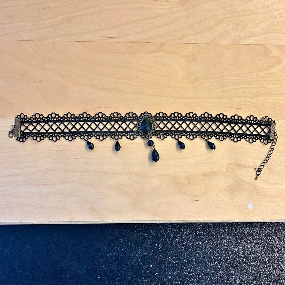 Gothic style Choker Necklace