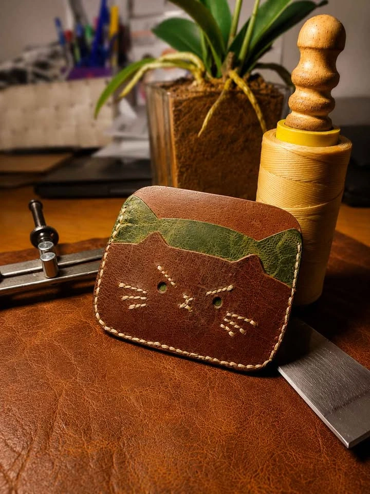 Handmade Leather Cat Card Holder – Mother’s Day Gift 🐈💝 - photo 2