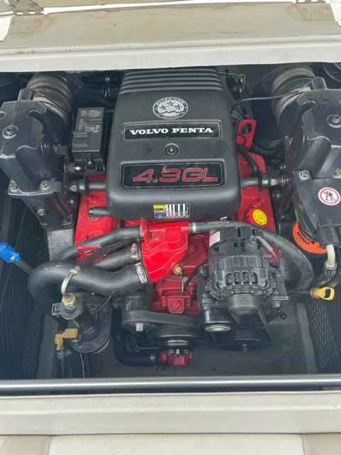 2007 Glastron GT185 - photo 2