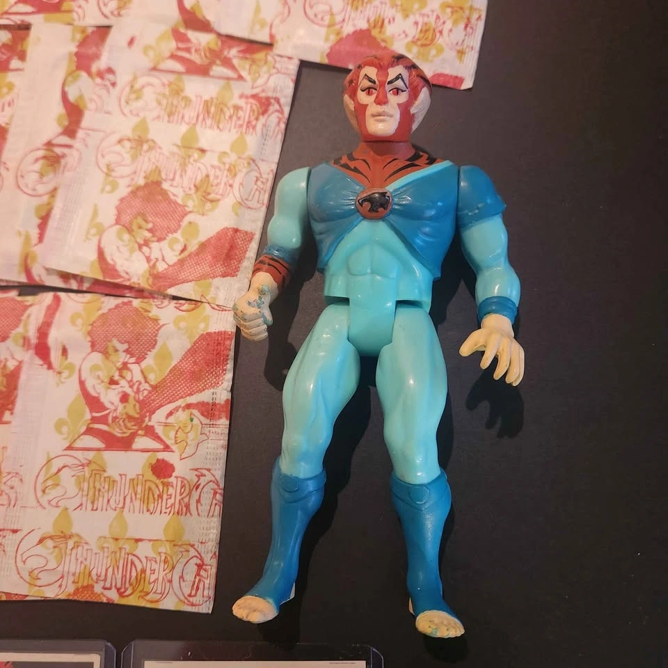 Vintage 1980s ThunderCats Lot - 24 Sealed Packs + Tygra Figure - photo 2