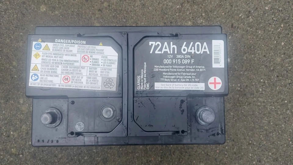 VW/Audi Car Battery 72Ah 640A 12V - photo 2