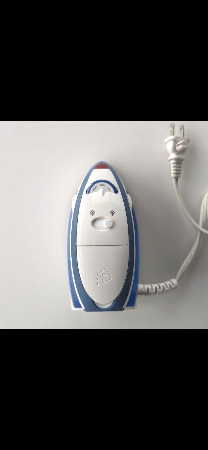 Sunbeam Travel Iron - photo 3