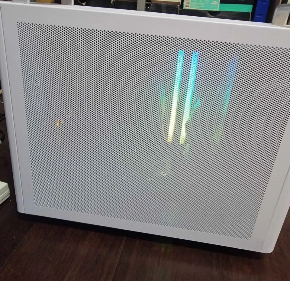 Gaming pc RTX 5060 equivalent AMD radeon 9060xt image indicator(3)