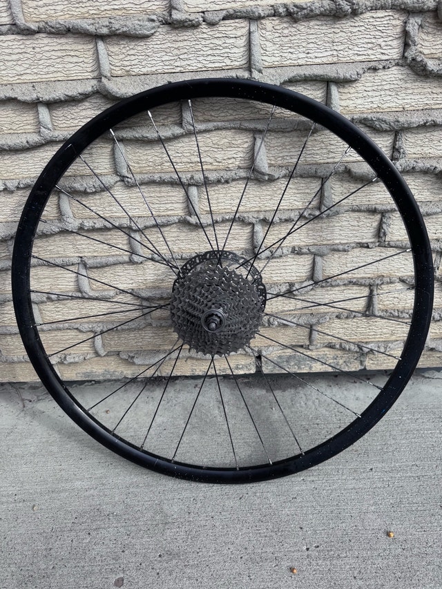 Marin 29-inch Wheelset with Disc Brake and Shimano Cassette - photo 2