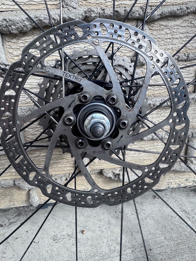 Marin 29-inch Wheelset with Disc Brake and Shimano Cassette - photo 4