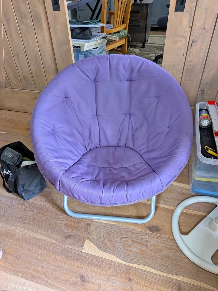 Purple buckle chair