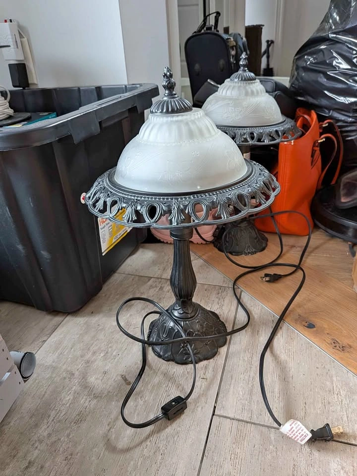 Bed side lamps