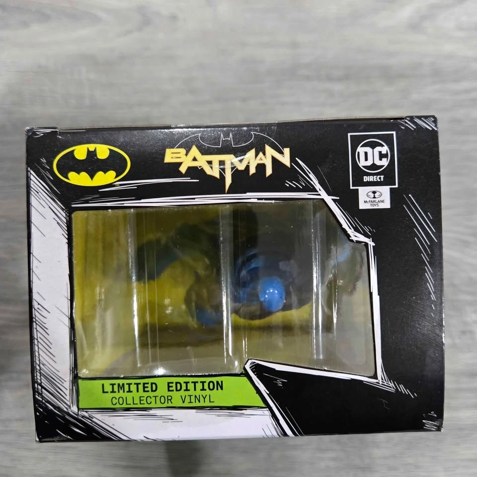 Batman Limited Edition Collector Vinyl – NEW (McFarlane / DC) - photo 5