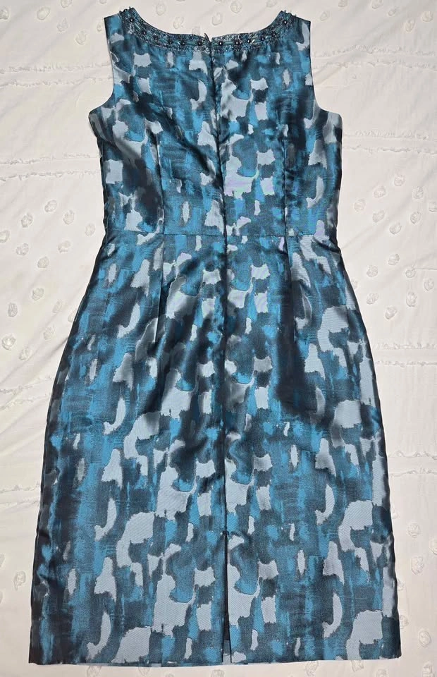 Elegant Dress Size 2 – Like New – $15 Firm - photo 3