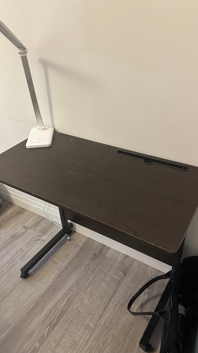 Wooden Table - photo 3