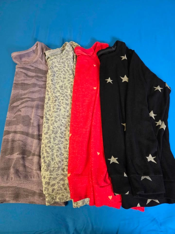 Bag of women's clothes - photo 5