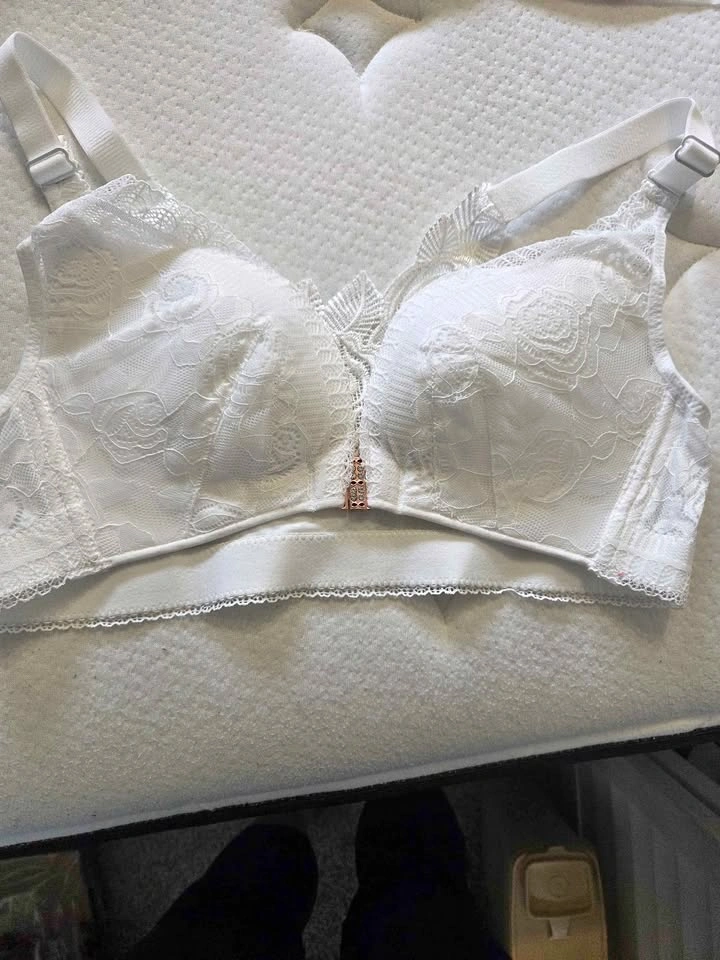 Floral Secrets Comfort Rose Bras - 38D & 42E