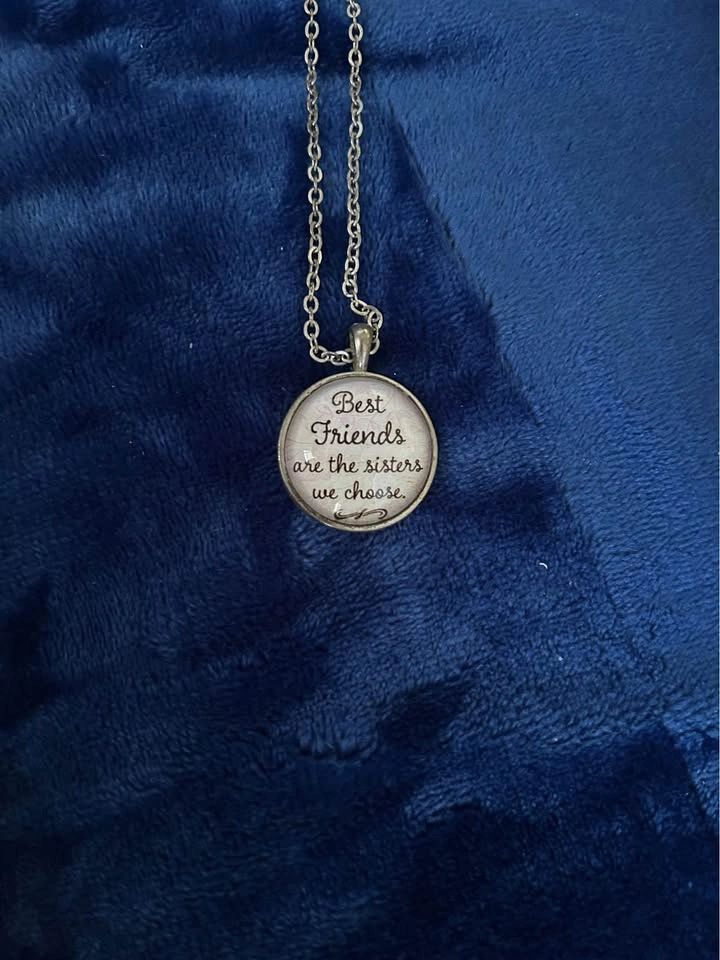 Best friend necklace