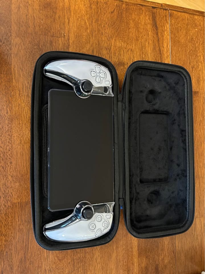 Playstation Portal with Protector and Case - photo 4