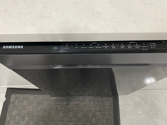 Samsung Dishwasher - photo 2