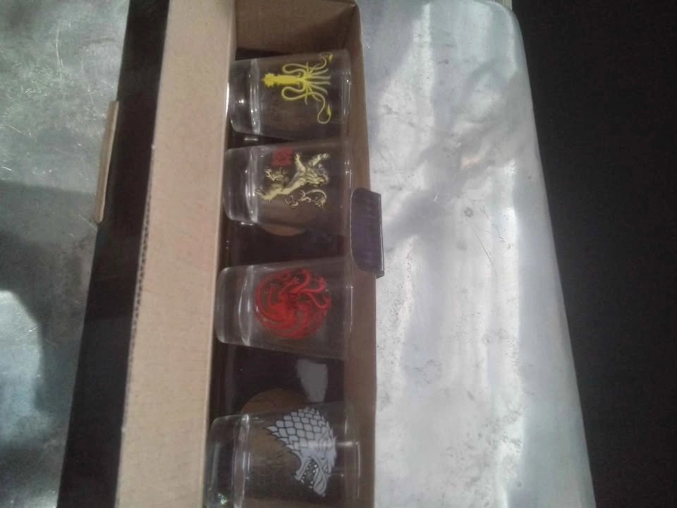 GAME OF THRONES SHOT GLASS SET OF 4 - photo 3