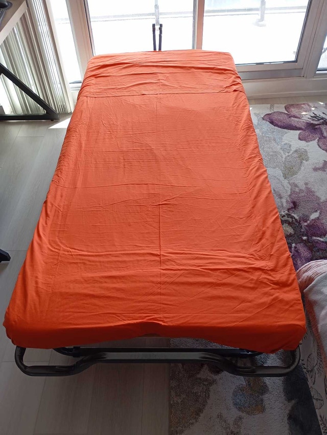 Foldable Single Bed with Mattress