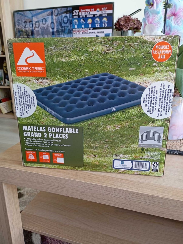 Inflatable Queen Mattress (sealed box) - photo 2