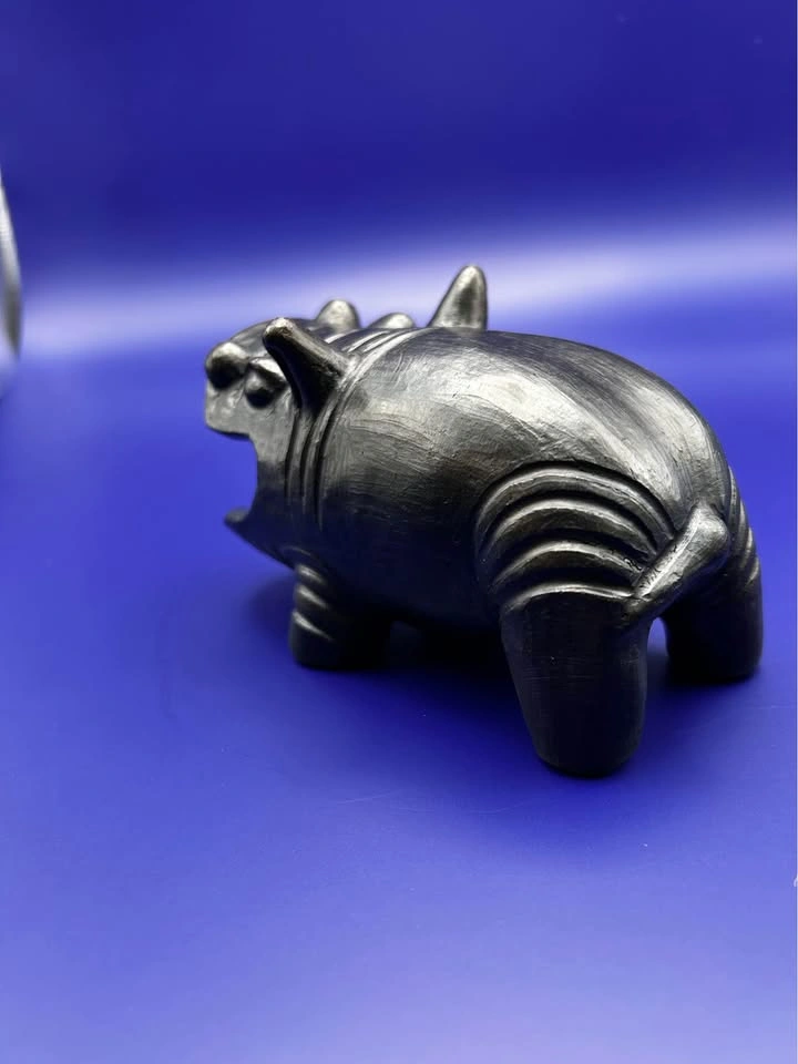 Hungry Hippo Bronze Figurine - photo 5