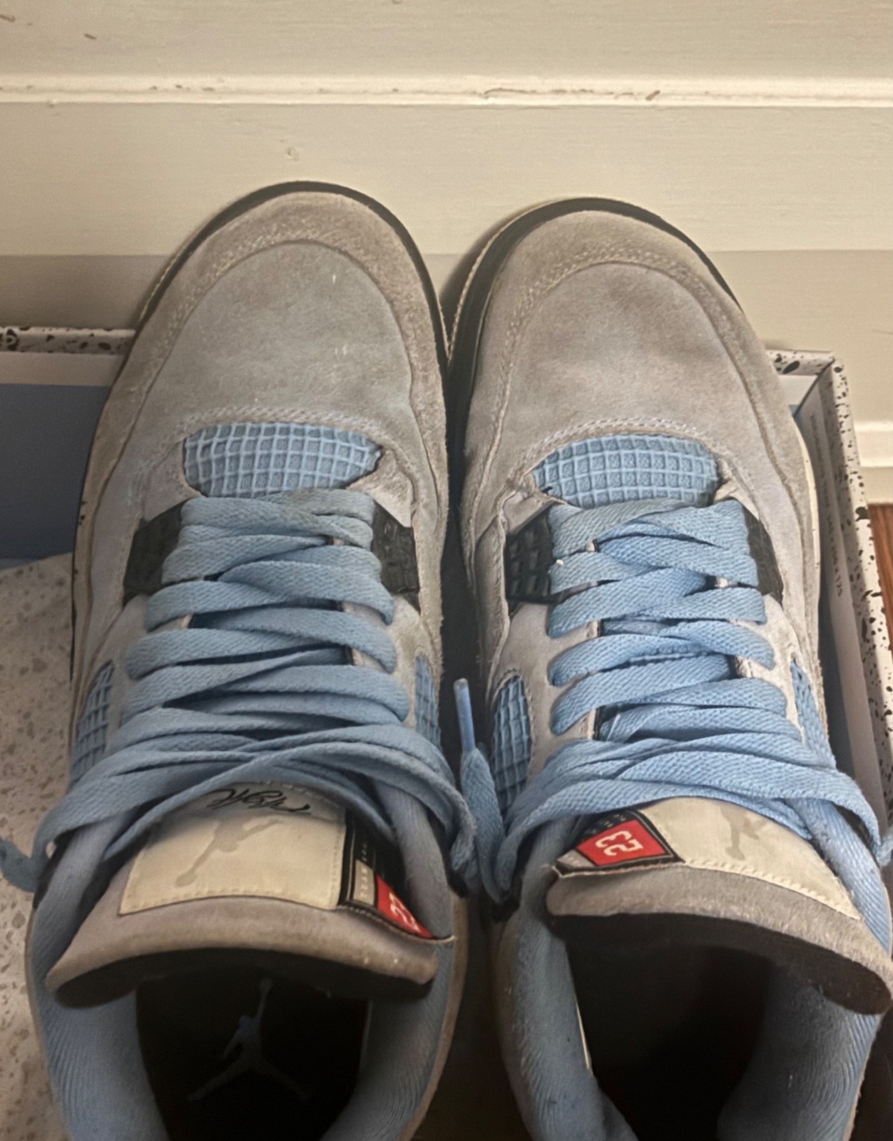 Jordan 4 University Blue Size 9.5 - photo 2