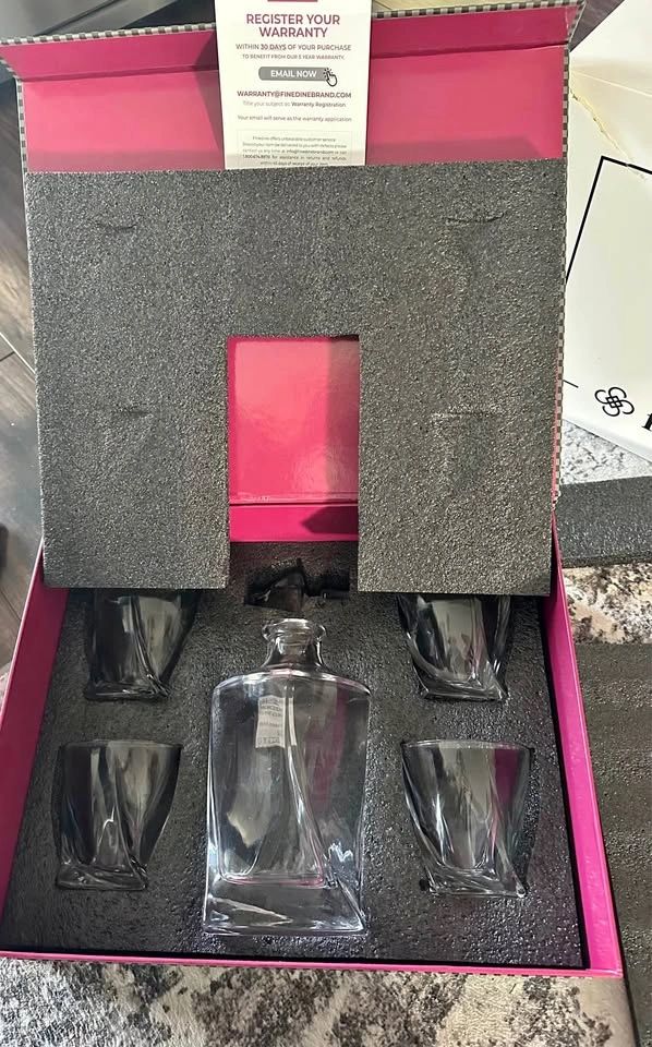 Whiskey glass Decanter Set Twist Design-new 5 piece