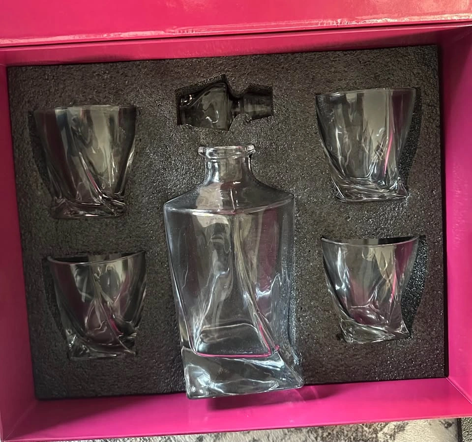 Whiskey glass Decanter Set Twist Design-new 5 piece - photo 2