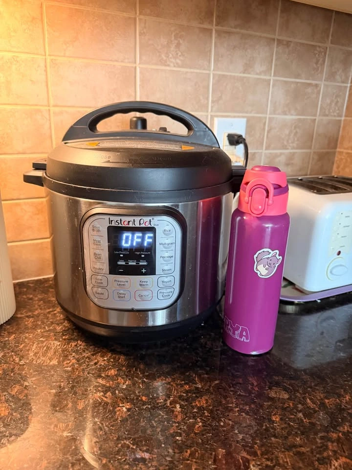 Instant Pot Duo 7-in-1 – Excellent Condition - photo 2