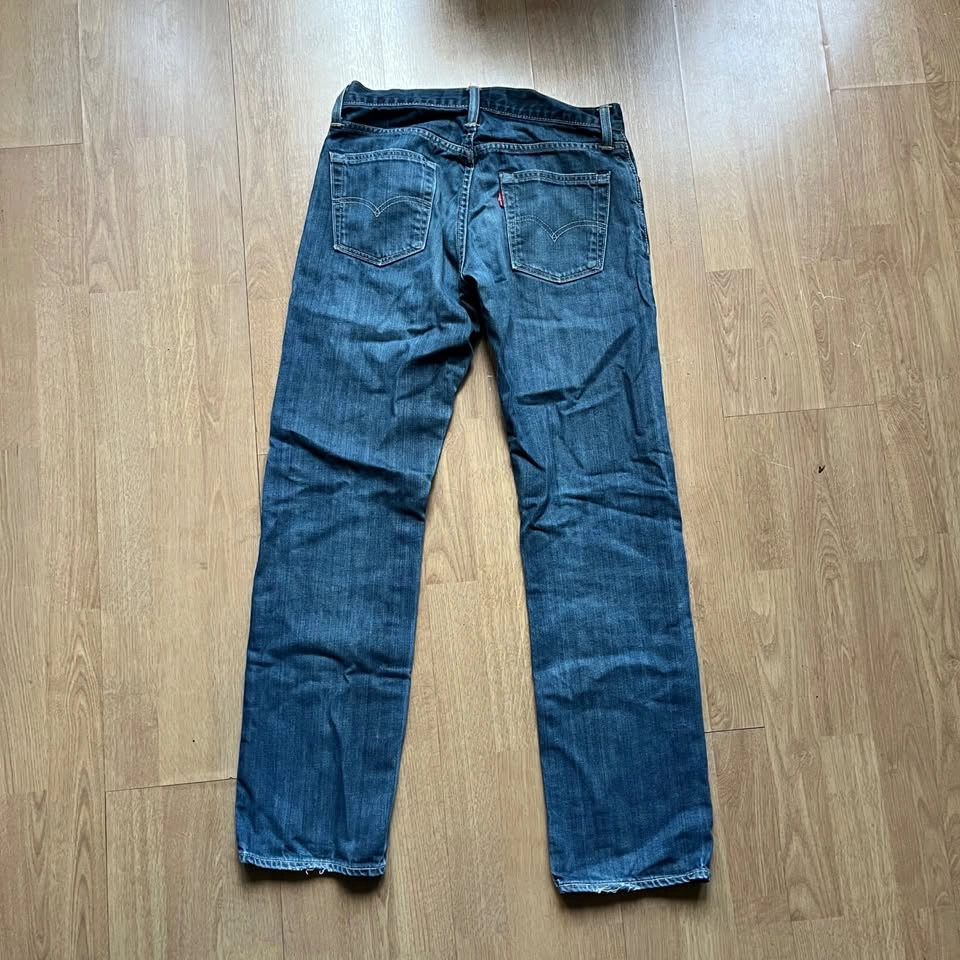 Levi's 514 Straight Fit Jeans - W30 L32 - photo 2