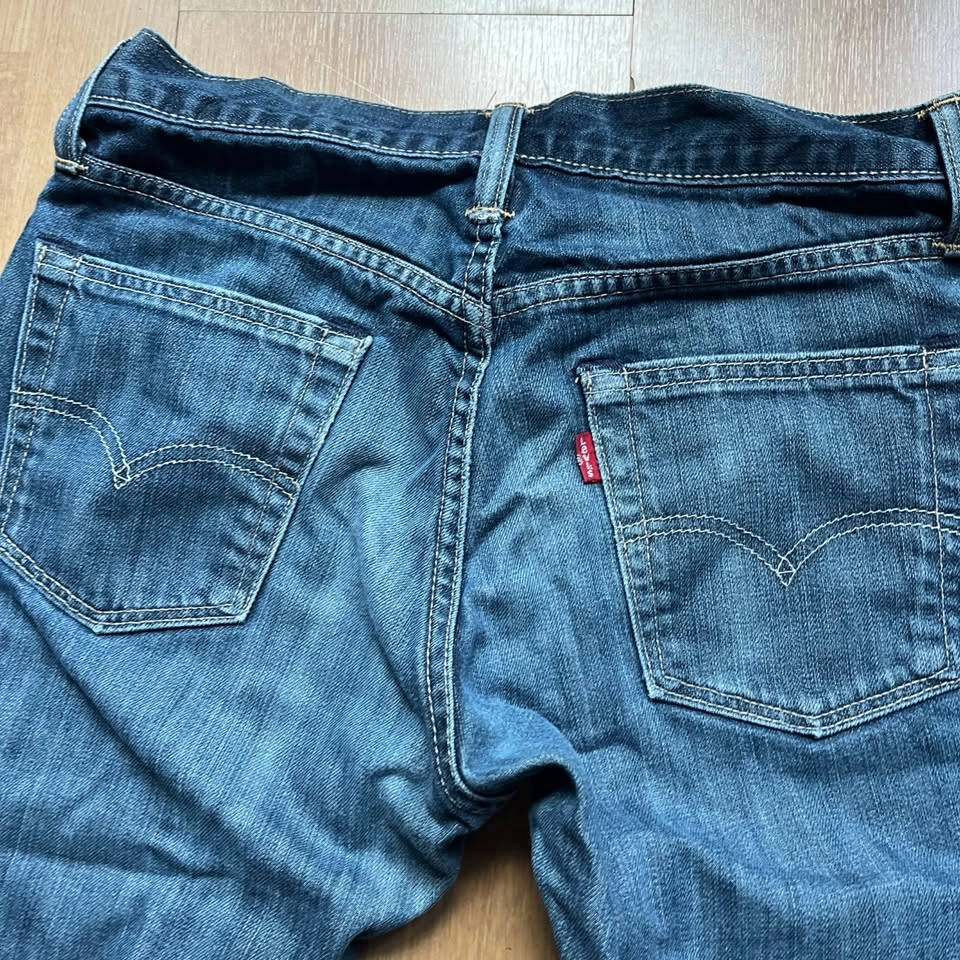 Levi's 514 Straight Fit Jeans - W30 L32 - photo 3