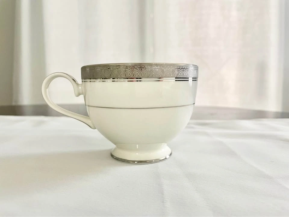 Mikasa Palatial Platinum Fine China Set - photo 3