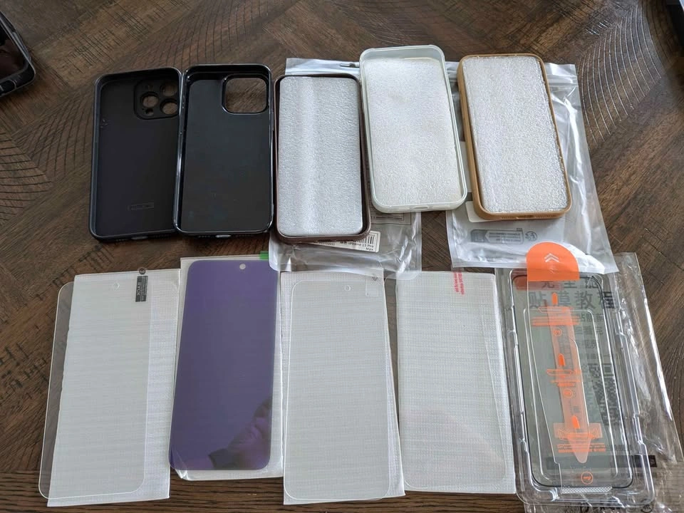 iPhone 15 Pro Max Case + Screen Protector - photo 2