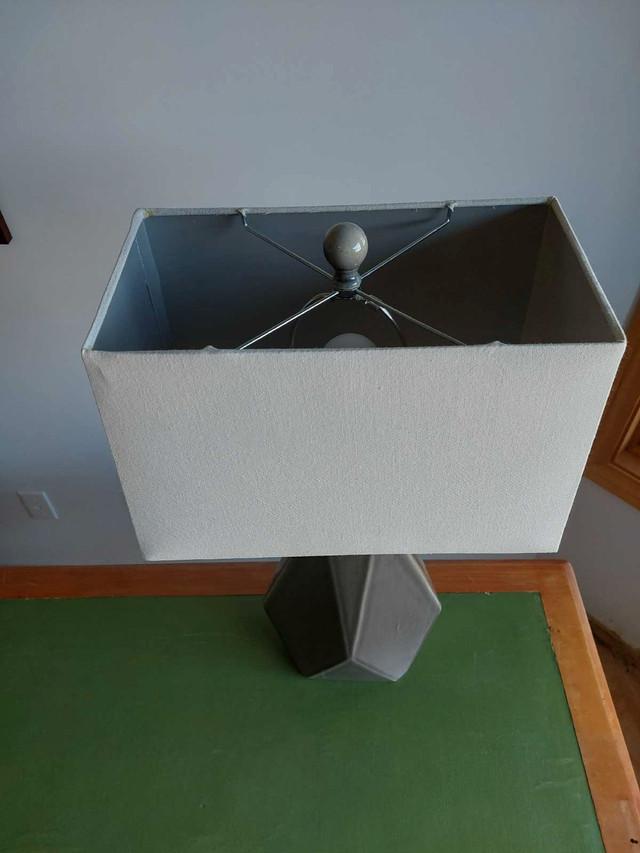 Table Lamp - photo 2